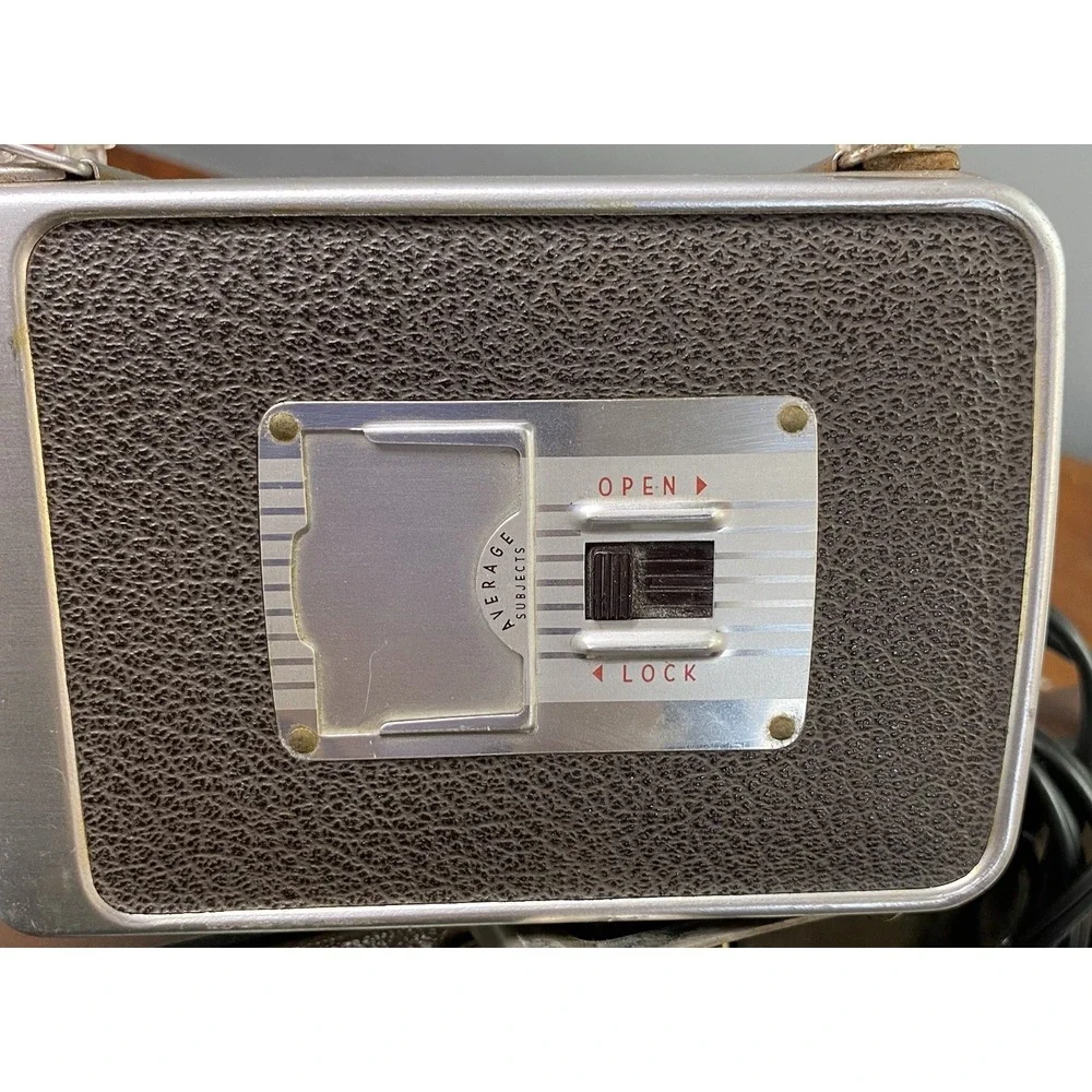 Vintage Kodak Brownie Automatic Movie Camera F/2.3 w/2-Lamp Movie Lights Untestd